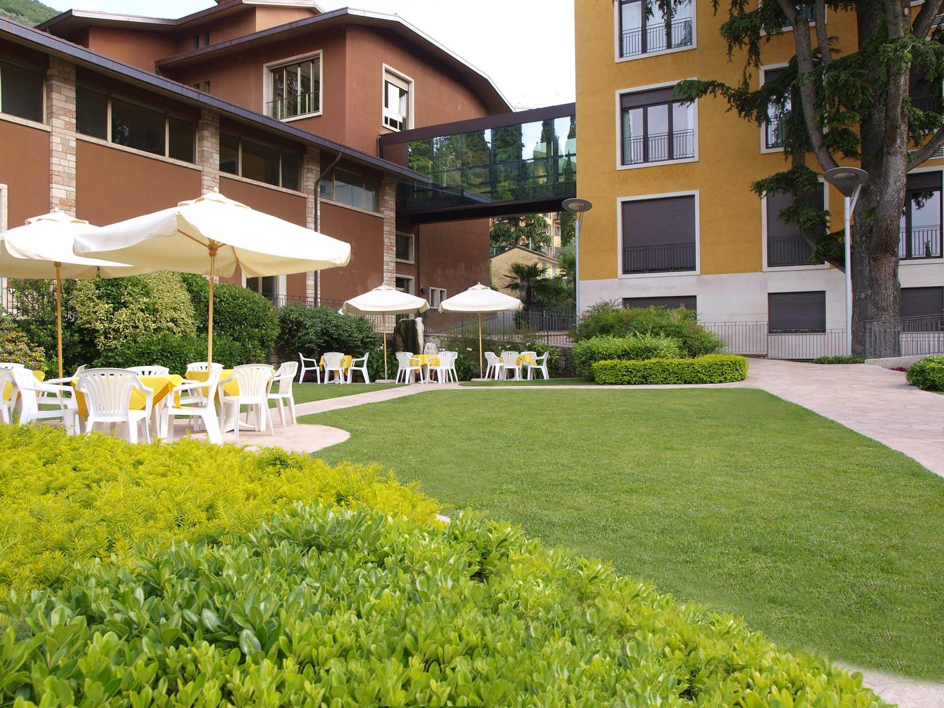 Garda Family House Hotel Castelletto Di Brenzone Exterior photo