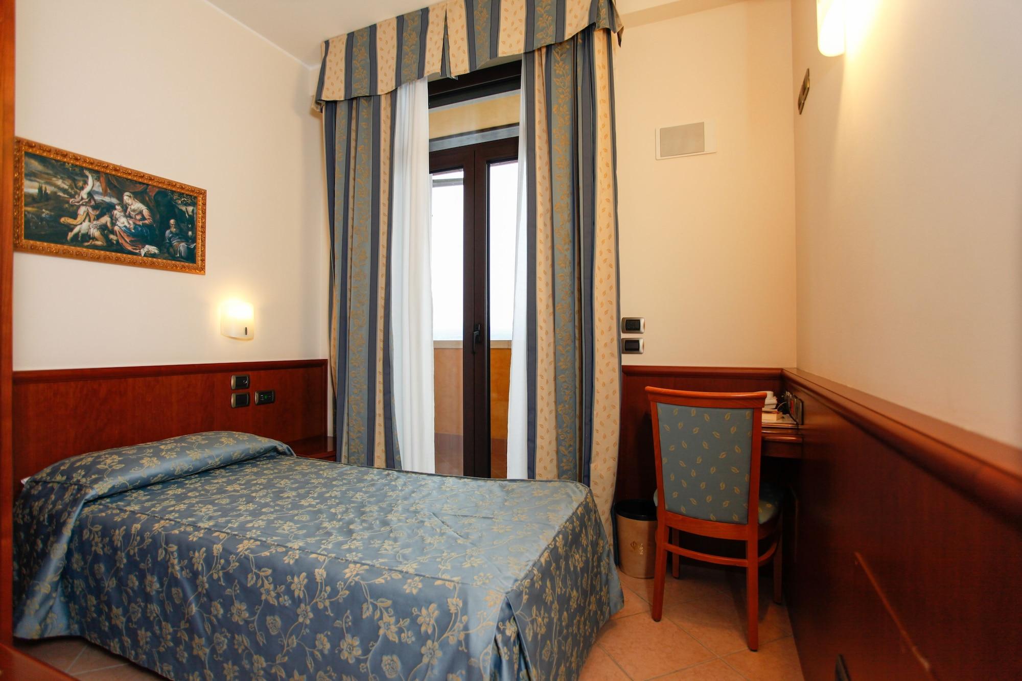 Garda Family House Hotel Castelletto Di Brenzone Exterior photo